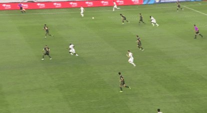 1662465182350008713.gif 弗兰克.gif